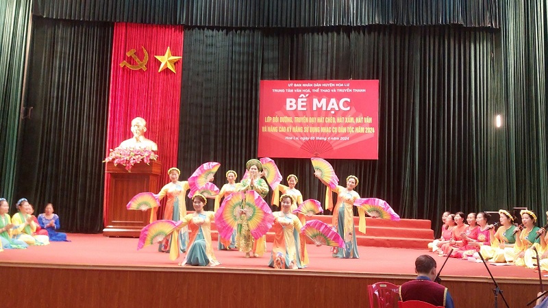 Học viên xã Ninh Hoà tham gia lớp hát chèo, hát xẩm huyện Hoa Lư năm 2024